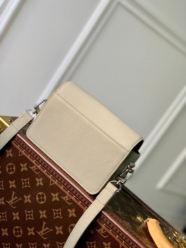 BoldCollect - LOUIS VUITTON BAGS - 906 Online Sale