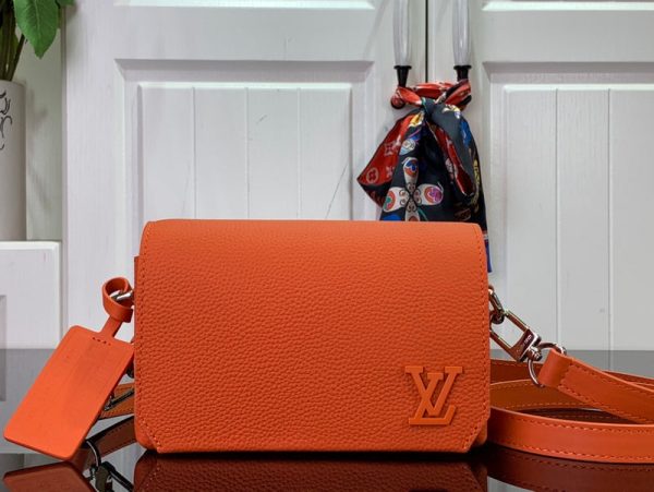 BoldCollect - LOUIS VUITTON BAGS - 918 Sale