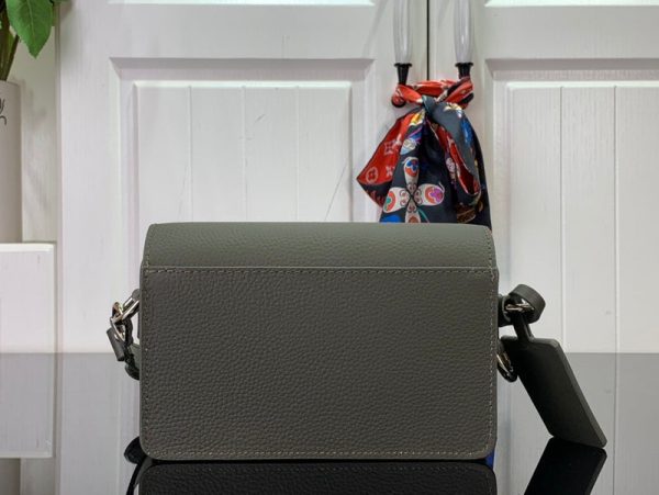 BoldCollect - LOUIS VUITTON BAGS - 902 Supply