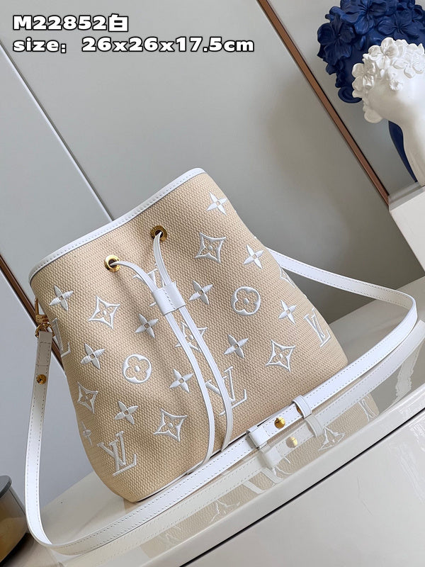 BoldCollect - LOUIS VUITTON BAGS - 948 For Sale