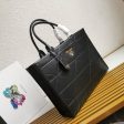 BoldCollect - PRADA Bags - 114 Supply