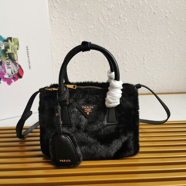 BoldCollect - PRADA Bags - 086 Supply