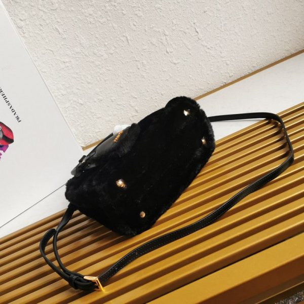 BoldCollect - PRADA Bags - 086 Supply